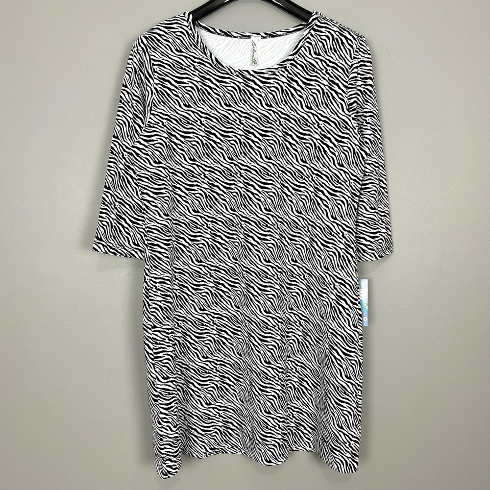 Lulu-B Smooth Knit Shift Dress Women’s Size L Zebra Print Scoop Neck 3/4 Sleeves